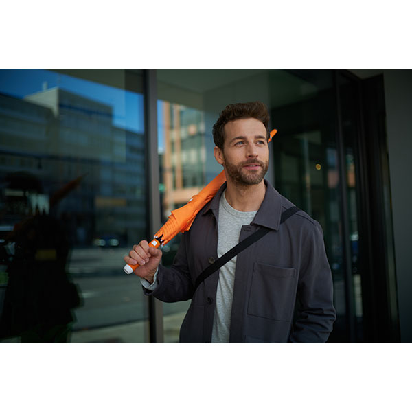 P053 FARE Whiteline AC Midsize Umbrella