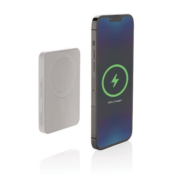 P018 Magnetix 5000mAh RCS Recycled Magnetic Powerbank