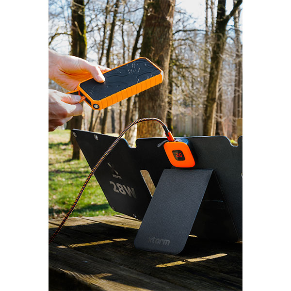 P012 Xtorm Solar Booster 28W Foldable Solar Panel
