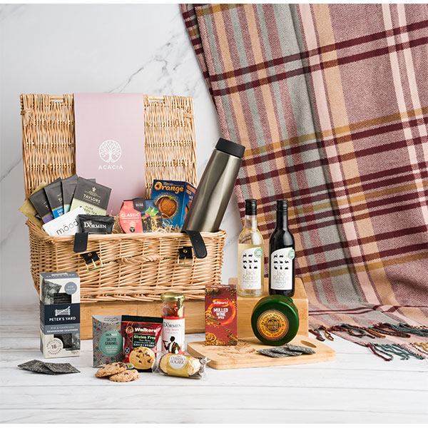 P111 Signature Hamper