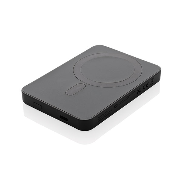 P018 Magnetix 5000mAh RCS Recycled Magnetic Powerbank